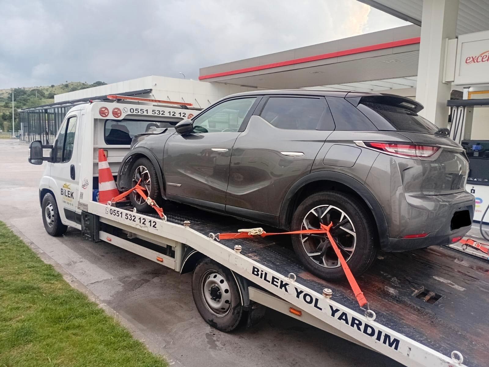 Bilek Yol Yardım çekicisiyle SUV taşıma operasyonu